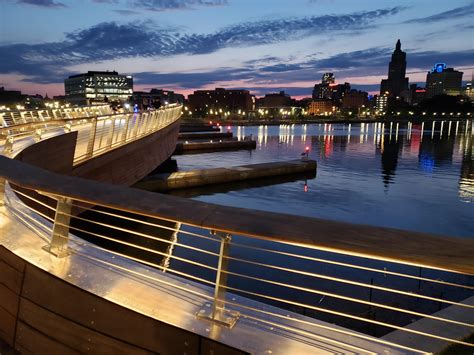 Pedestrian bridge at sunset : r/providence