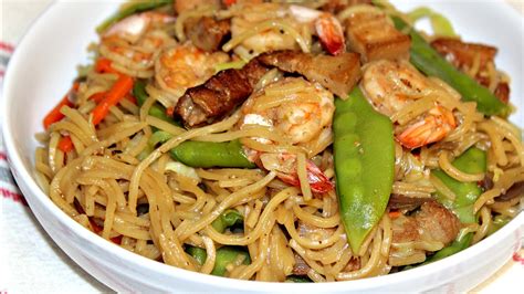 PANCIT CANTON RECIPE | HOW TO COOK FILIPINO PANCIT CANTON - YouTube