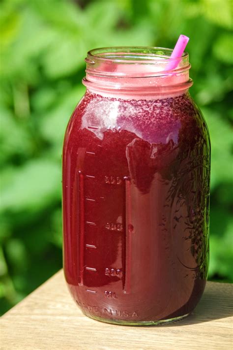 Red Ginger Energizer Raw Juice - This Is Maggie | Raw juice, Juice, Nutritious