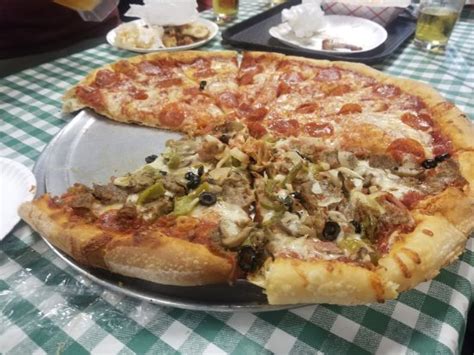 MO'S PIZZA, Westwego - Restaurant Reviews, Photos & Phone Number - Tripadvisor