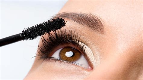 Should You Wear Mascara with Your Eyelash Extensions? - The Best ...