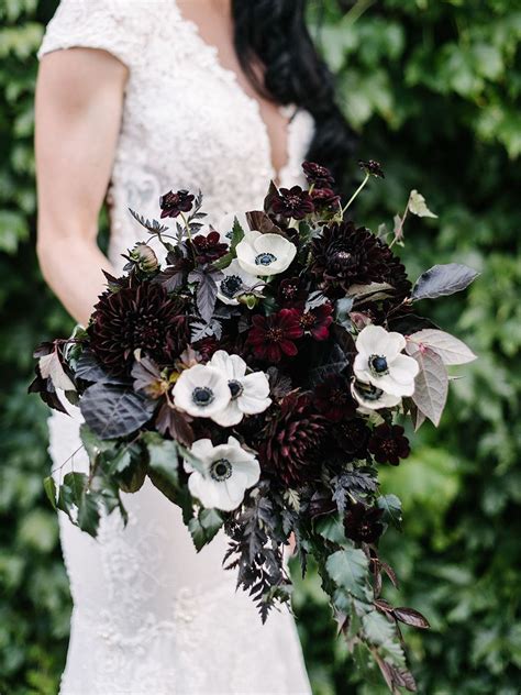 Beautiful Fall Wedding Bouquets to Inspire Your Big Day