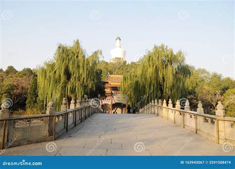 20191115 Historic Sites and Scenery in Beihai Park Editorial ...