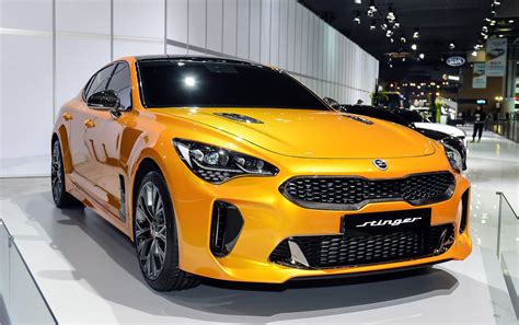 Kia Stinger 0-60 time under 4.9 seconds