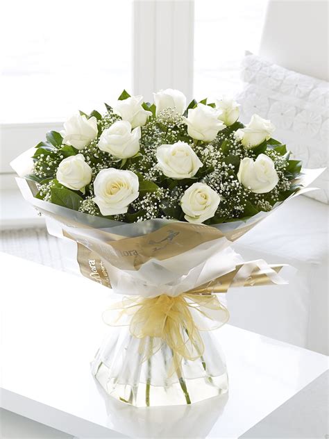 Heavenly White Rose | Long Stem Premium White Roses Hand Tied