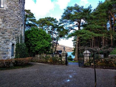 Glenveagh National Park And Glenveagh Castle