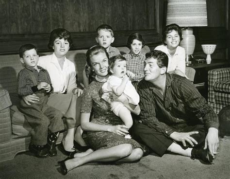 Unknown - Original Vintage Photograph of Dean Martin at home with his family For Sale at 1stdibs