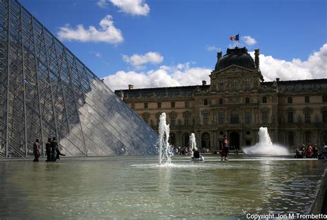 LOUVRE PYRAMID - My blog