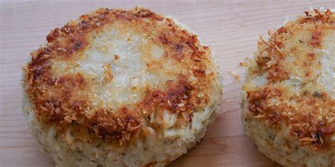 Baltimore Crab Cakes recipe | Epicurious.com