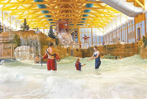 Illinois' new indoor water park makes big splash | Travel | qctimes.com