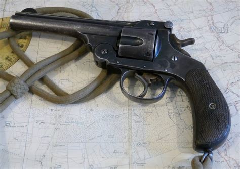 WW1 British service pistol