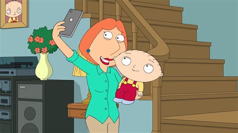 A Primeira Palavra de Stewie - Uma Família da Pesada (Temporada 19 ...