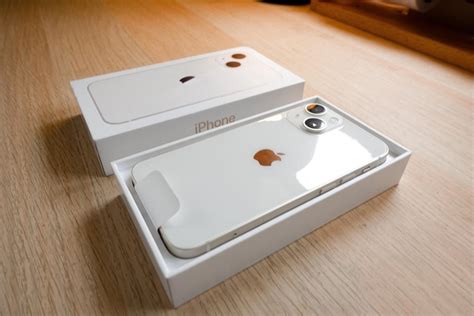 Unboxed the starlight iphone 13 mini today!! So classy : iPhone13Mini