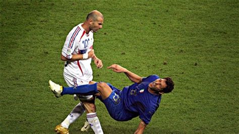 Zidane Headbutt on Materazzi- Original Footage- HD | Football Deluxe