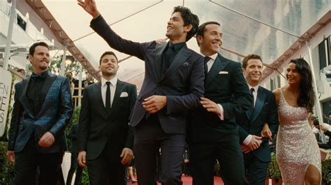 Entourage Review - HeyUGuys