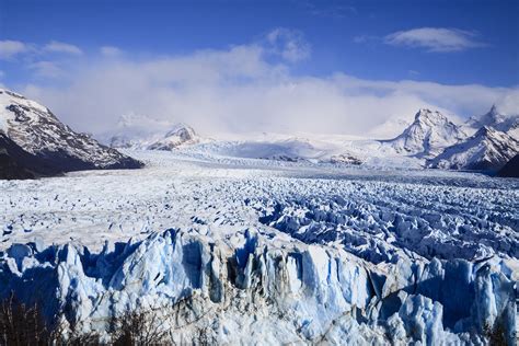 Large Calving Event at Helheim Glacier, Greenland