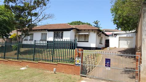 3 Bedroom House for Sale For Sale in Durban North - Private