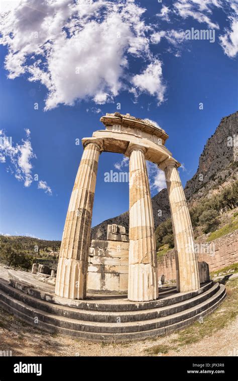 Delphi with ruins of the Temple in Greece Stock Photo - Alamy