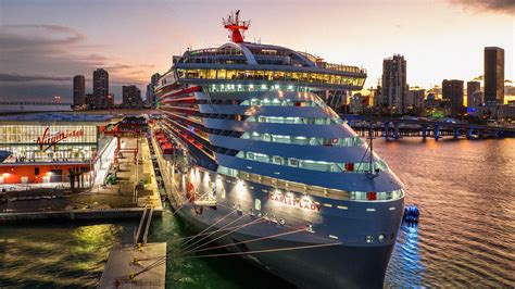 19 Port of Miami Hotels with Free Cruise Parking