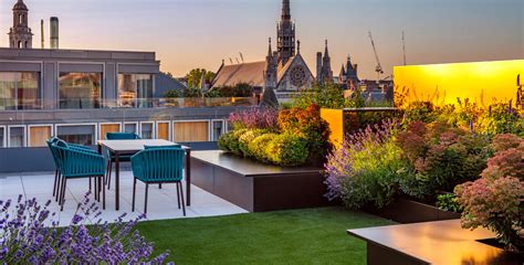 London Roof Garden – Bowles & Wyer