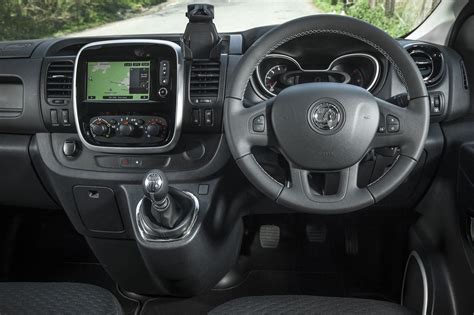 Vauxhall Vivaro Limited Edition Nav Doublecab review | Parkers