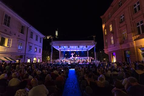 concert-ljubljana-old-town - TRAVELSLOVENIA.ORG – All You Need To Know To Visit Slovenia