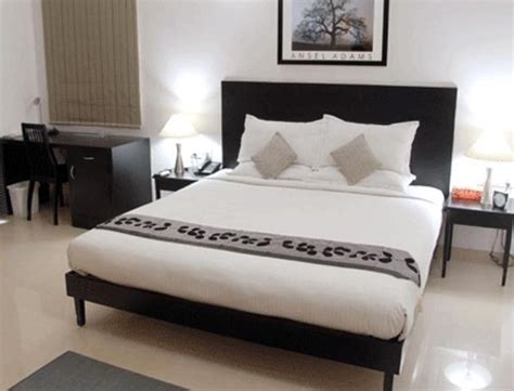 STERLING LIVING SPACE RESIDENCY ROAD (Bengaluru) - Villa Reviews ...