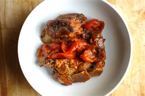 Tomato-Braised Pork Neck Bones Recipe | The Hungry Hutch