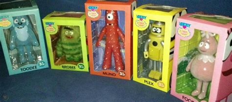 Kidrobot Yo Gabba Gabba Complete Brobee Muno Plex Foofa Toodee characters figure | #1934137032