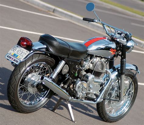 Review:1968 Royal Enfield Interceptor TT Mk1A