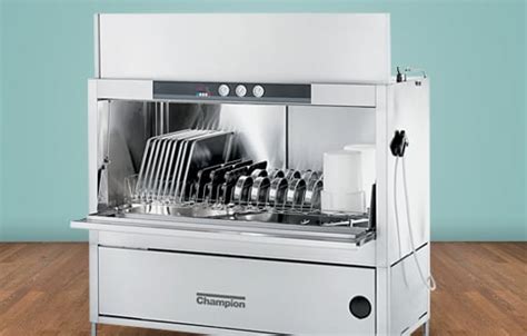 Commercial Dishwashers: For Restaurants, Industrial, & More