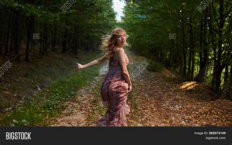 Scared Girl Running Image & Photo (Free Trial) | Bigstock