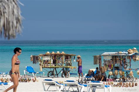 Varadero Beach - Smoke Tree Manor