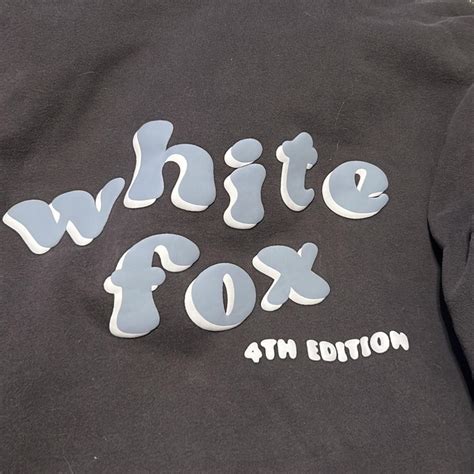 White fox sweatshirt size M/L - Depop