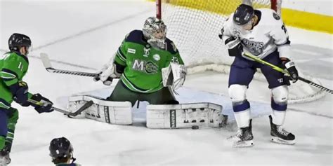 Maine Mariners Goalie Brad Arvanitis Named ECHL Rookie of the Month | Inside The Rink