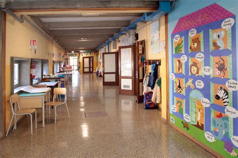 Italy allows reopening of primary schools after slight drop in COVID-19 cases — Il Globo