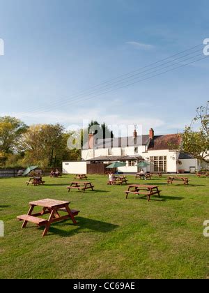 The Four Alls Inn, a pub on the river at welford on avon, warwickshire Stock Photo - Alamy