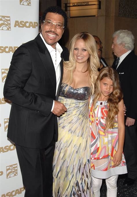 Lionel Richie and family | Sophia richie, Celebrity siblings, Celebrity ...