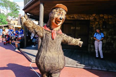 The Country Bears Greet Guests at Magic Kingdom