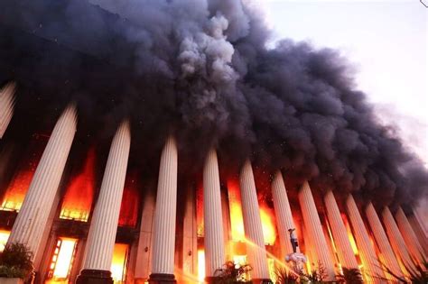 Sunog sa Manila Central Post Office idineklarang 'fire out' matapos mahigit 30 oras | Pilipino ...