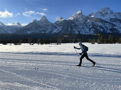 Where to Start: A Beginner's Guide to Cross Country Skiing