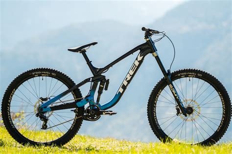 First Ride: 2022 Trek Session - Nope, Not Going to Say It - Pinkbike