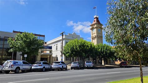 Police forced to cop Mildura transfers