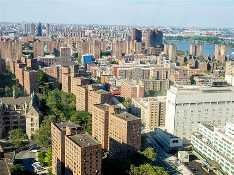 File:East Harlem Skyline (48200097101).jpg - Wikimedia Commons