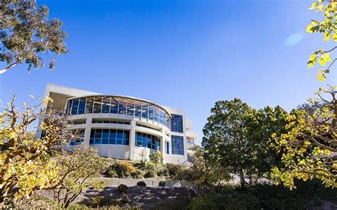 How Many Colleges At Ucsd : Students Explore Campus Resources at Student Services Fair / How not ...