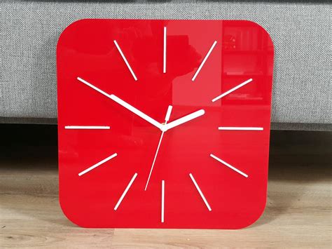 Wall Clock HIPNOTIC Large red silent clock 13 / 33cm