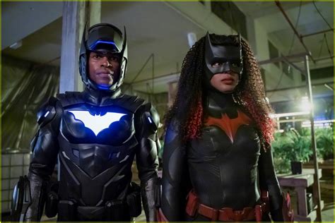 Full Sized Photo of javicia leslie returns as batwoman for season three ...