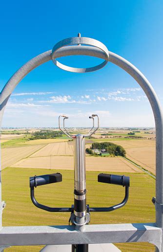 Ecografía Anemómetro Moderna En La Cima De Una Turbina Windenergy Foto de stock y más banco de ...