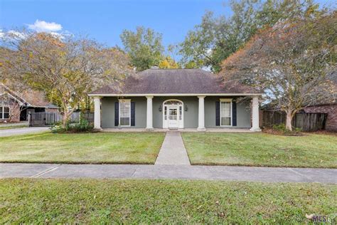 4100 Hemlock St, Zachary, LA 70791 - See Estimated Value