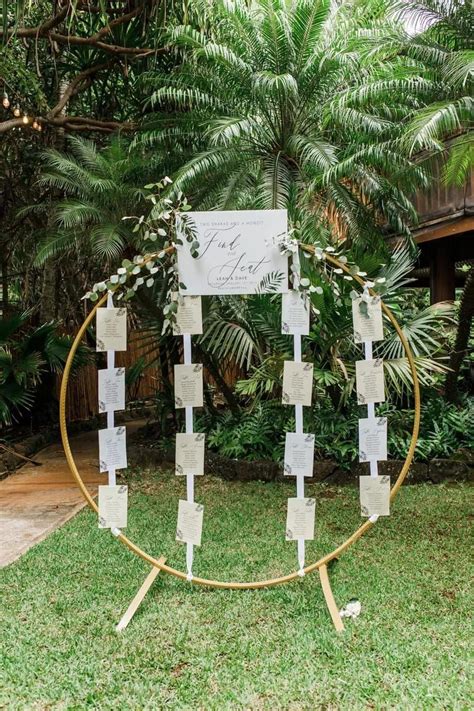 60 Wedding Seating Chart Ideas That'll Inspire You | Seating chart wedding, Wedding table ...